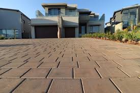 Best Driveway Pressure Washing  in Bellaire, OH